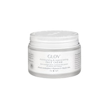 Load image into Gallery viewer, GLOV Balanced Skin Set - skincare set with a replenishing face cream and the patented makeup removing and skin cleansing On-The-Go mitt